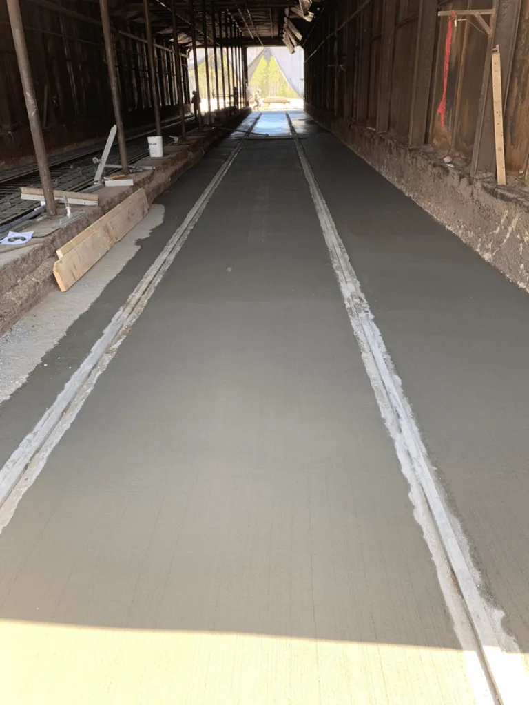 Polar, full new concrete